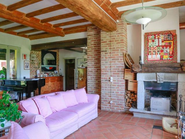 Rustico in vendita a Lardirago, Lombardia