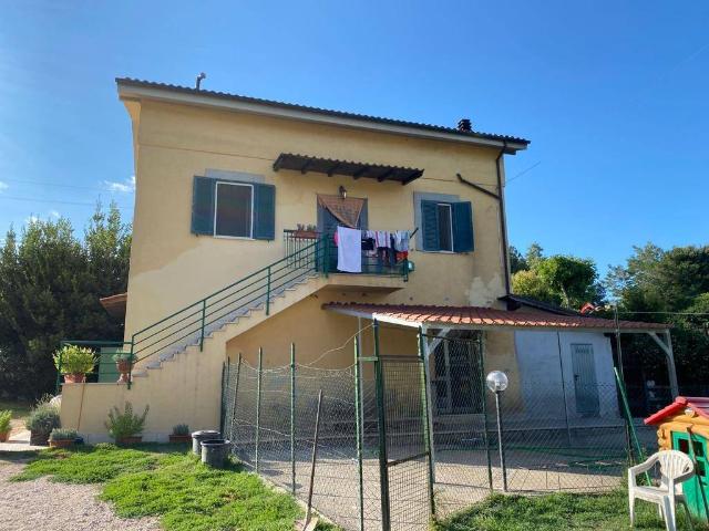 Rustico in vendita a Valle Mazzone, Roma Capitale