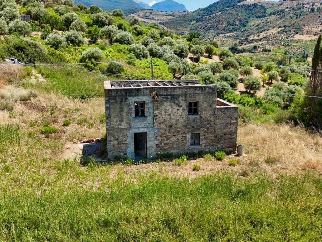 Rustico in vendita a Contrada Olivazzo, Lascari