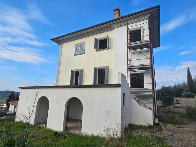 Rustico in vendita a Laterina Pergine Valdarno, Pergine Valdarno