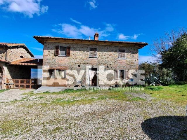 Rustico in vendita a Laterina Pergine Valdarno, Pergine Valdarno