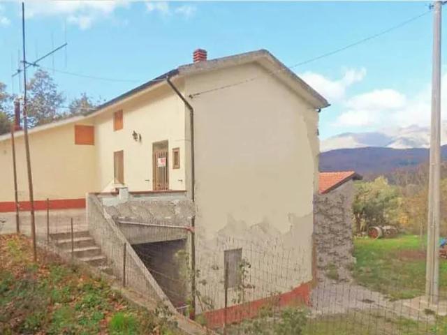 Rustico in vendita a Lauria Superiore, Basilicata