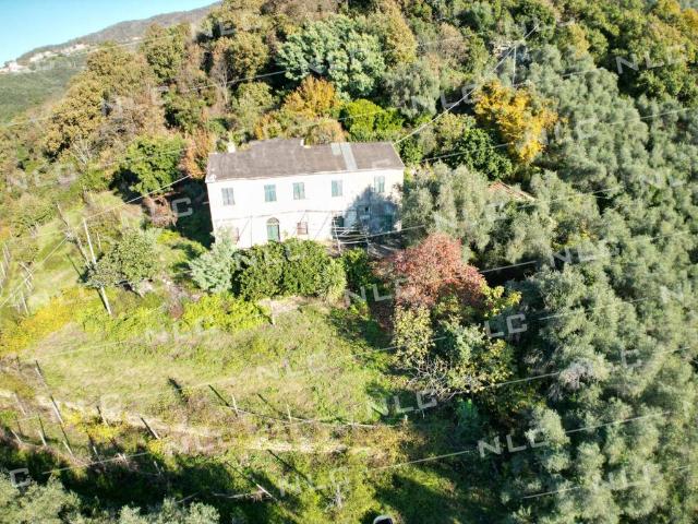 Rustico in vendita a Lavagna, Liguria