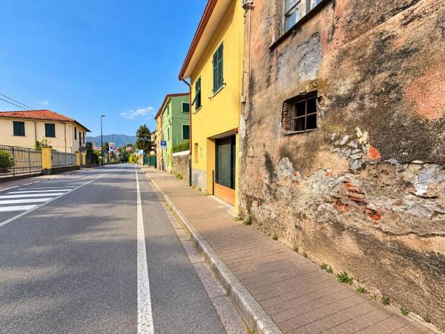 Rustico in vendita a Lavagna, Genova
