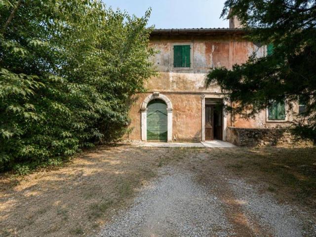 Rustico in vendita a San Pietro di Lavagno, Verona
