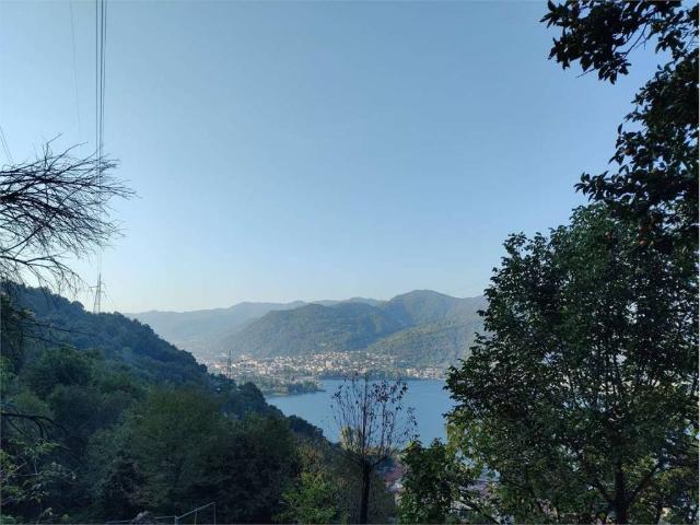 Rustico in vendita a Lecco, Lombardia