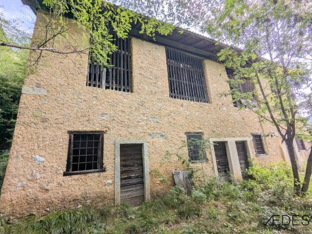 Rustico in vendita a Comunità Alto Garda e Ledro, Molina Di Ledro