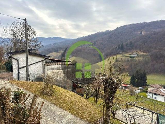 Rustico in vendita a Leffe, Lombardia