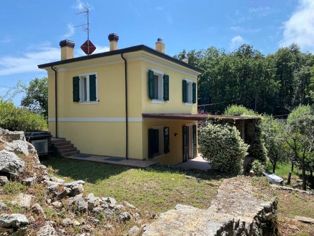 Rustico in vendita a La Serra, Lerici