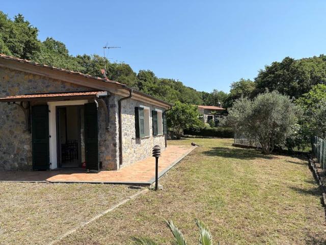 Rustico in vendita a Zanego, Lerici