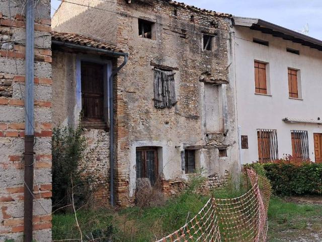 Rustico in vendita a Lestizza, Friuli-Venezia Giulia