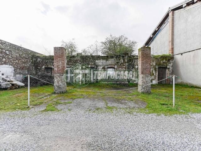 Rustico in vendita a Levate, Lombardia