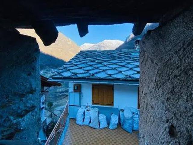 Rustico in vendita a Lillianes, Aosta