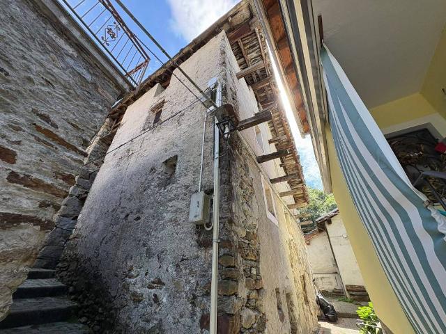 Rustico in vendita a Chessun, Lillianes