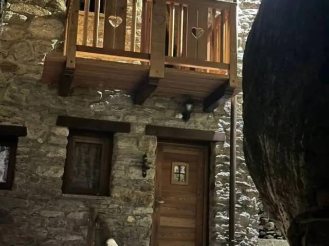 Rustico in vendita a Lillianes, Aosta