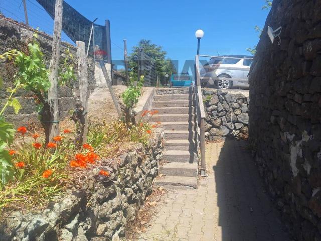 Rustico in vendita a Linguaglossa, Sicilia