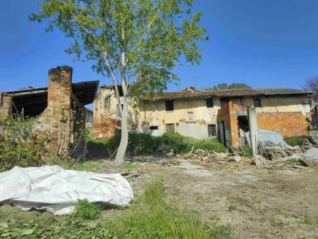 Rustico in vendita a Livraga, Lombardia