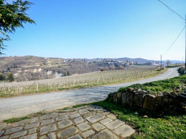 Rustico in vendita a Piemonte, Asti