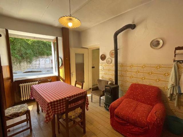 Rustico in vendita a Piemonte, Asti