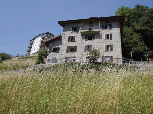 Rustico in vendita a Locatello, Lombardia