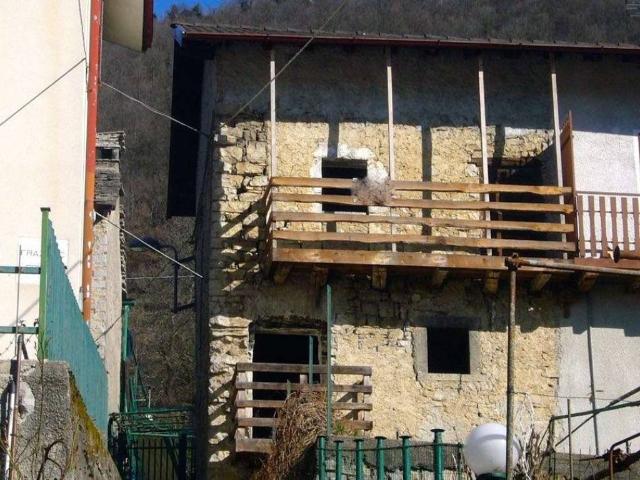 Rustico in vendita a Locatello, Lombardia