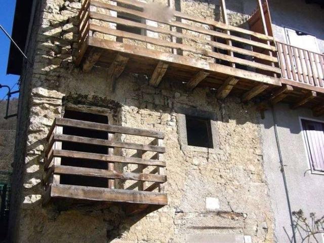 Rustico in vendita a Locatello, Lombardia