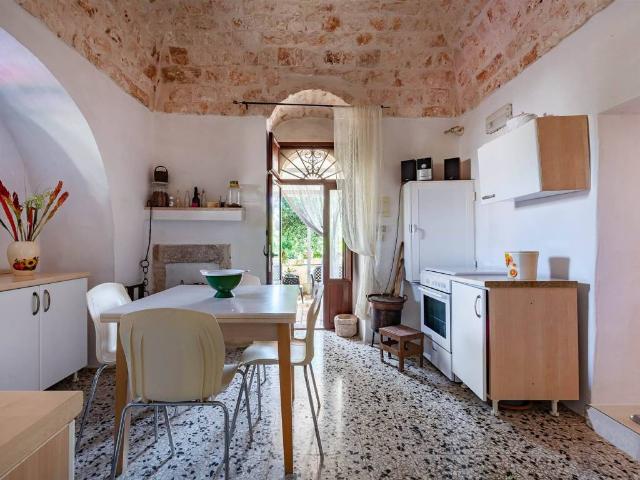 Rustico in vendita a Locorotondo, Bari