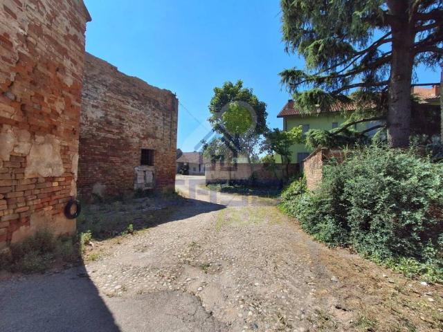 Rustico in vendita a Olmo, Lodi