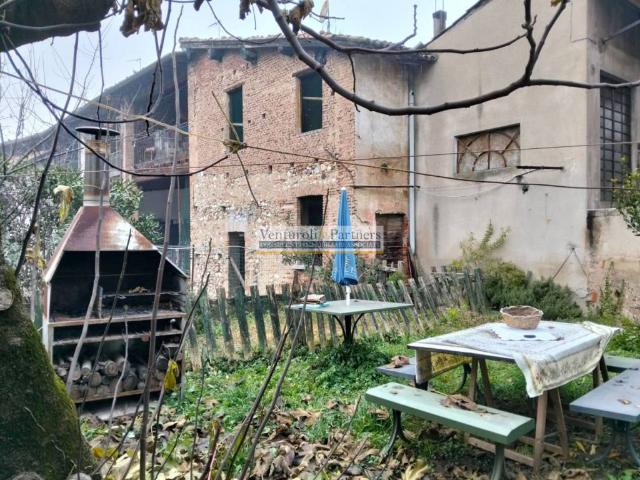 Rustico in vendita a Lonato, Lombardia