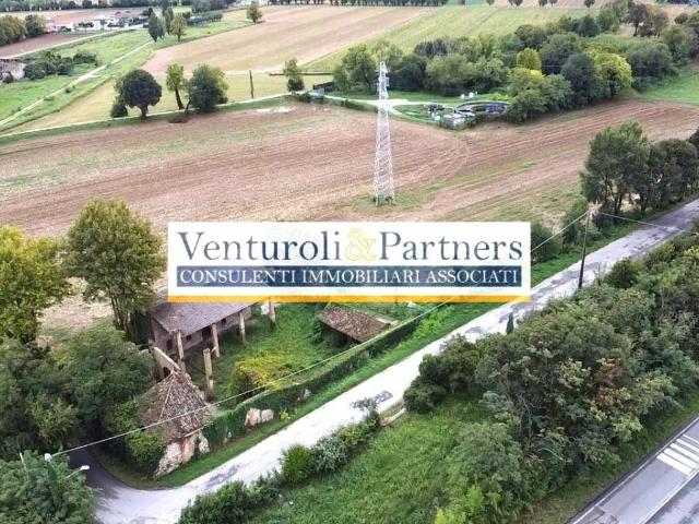 Rustico in vendita a Lonato, Lombardia