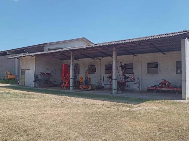Rustico in vendita a Lonato, Lombardia