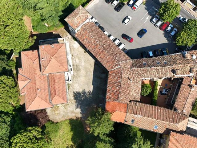 Palazzo in vendita a Lonato, Lombardia