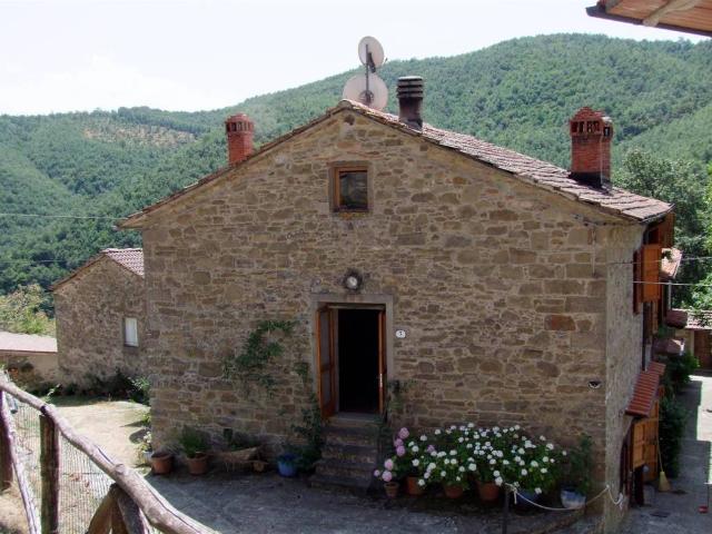 Rustico in vendita a Unione di Comuni Valdarno e Valdisieve, Londa