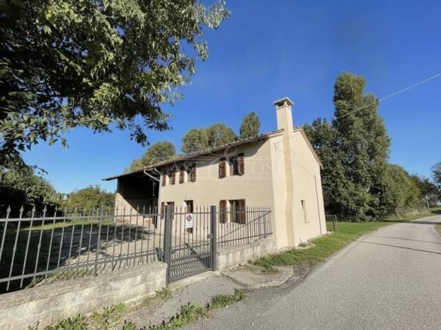 Rustico in vendita a Loreggiola, Loreggia