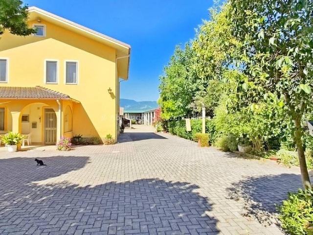 Rustico in vendita a Loreto Aprutino, Abruzzo