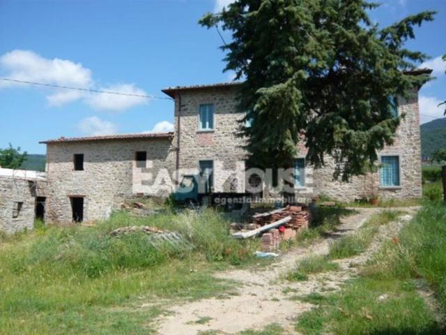 Rustico in vendita a Loro Ciuffenna, Toscana