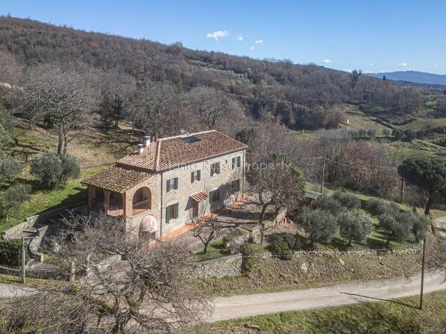 Rustico in vendita a Loro Ciuffenna, Toscana