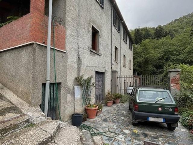 Rustico in vendita a Le Case Alte, Loro Ciuffenna