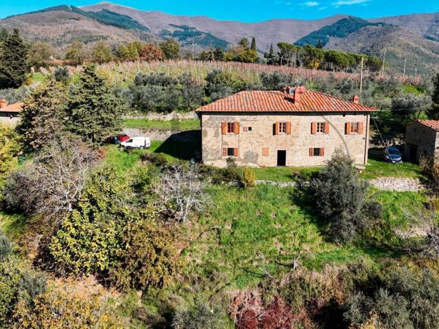 Rustico in vendita a Loro Ciuffenna, Toscana
