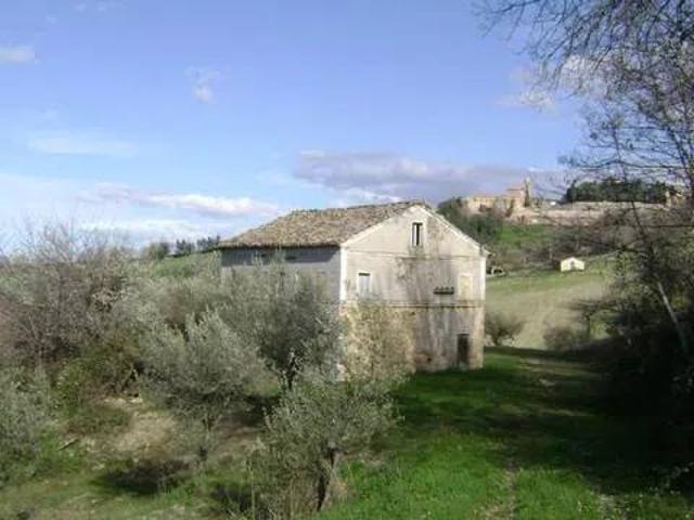 Rustico in vendita a Vignali Bagnere, Loro Piceno