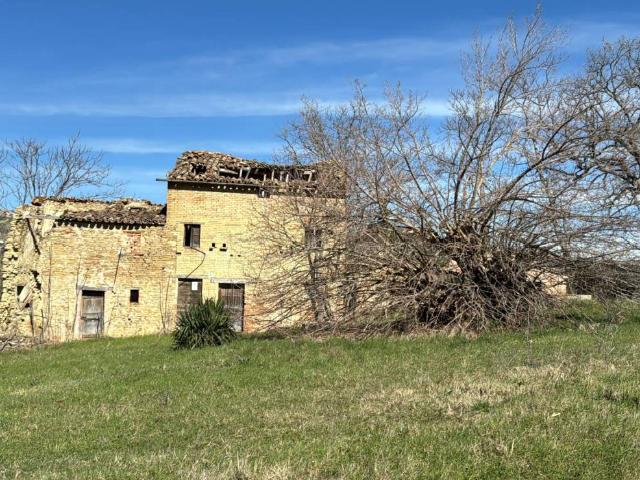 Rustico in vendita a Marche, Macerata