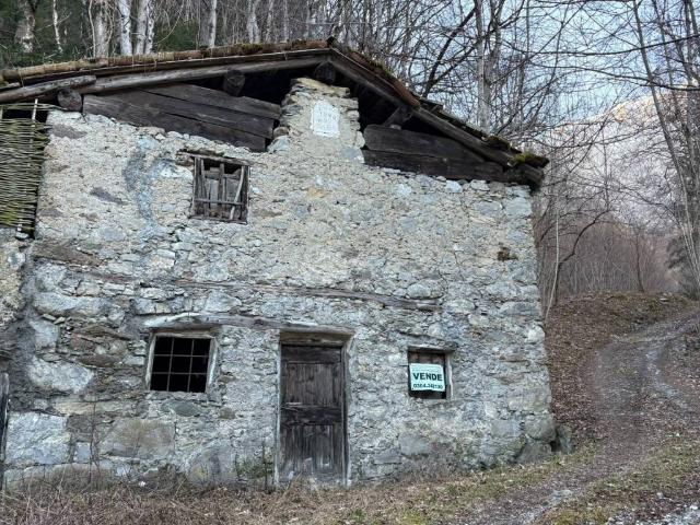 Rustico in vendita a Comunità montana della valle Camonica, Lozio