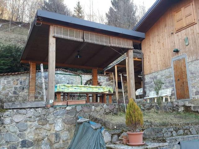 Rustico in vendita a Comunità montana della valle Camonica, Lozio