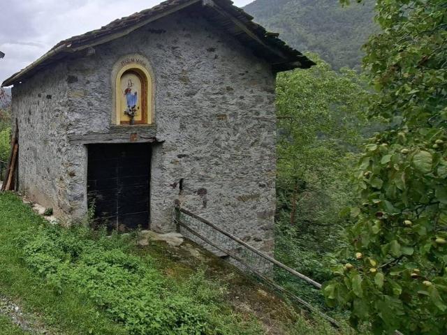 Rustico in vendita a Sucinva, Lozio