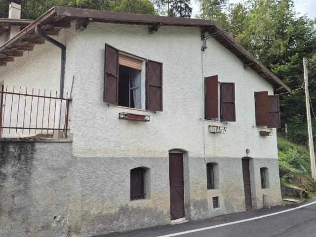 Rustico in vendita a Comunità montana della valle Camonica, Lozio