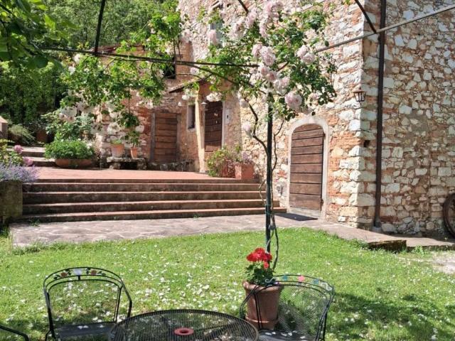 Rustico in vendita a Pozzuolo, Bagni Di Lucca Ponte