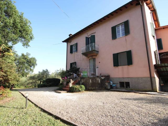 Rustico in vendita a Ponte San Pietro, Bagni Di Lucca Ponte