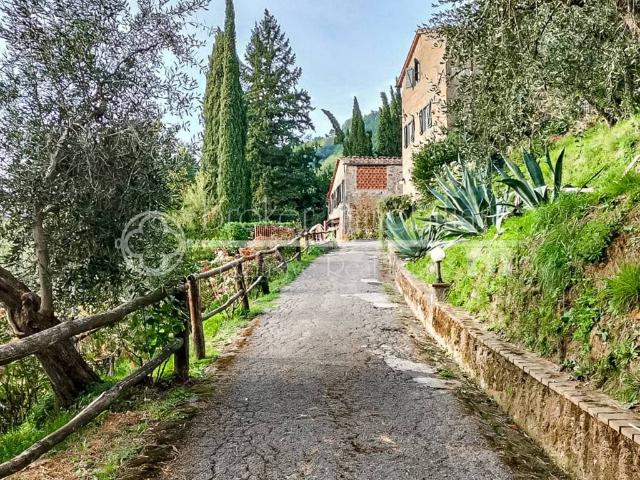Rustico in vendita a Bagni Di Lucca Ponte, Toscana