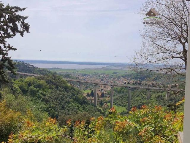 Rustico in vendita a Bagni Di Lucca Ponte, Toscana