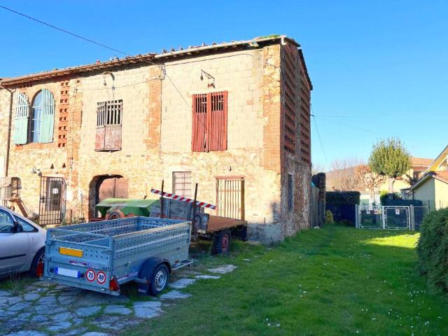 Rustico in vendita a Santa Maria a Colle, Bagni Di Lucca Ponte